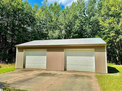 16121 130th Ave, Le Roy, MI 49655 - photo 3