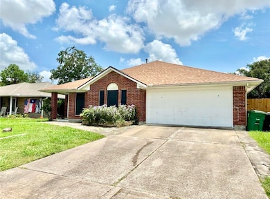 9623 Blackhawk Blvd, Houston, TX 77075 - photo 2