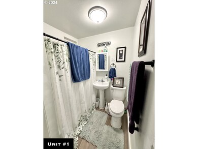 1032 S 4th St, Coos Bay, OR 97420 - photo 4