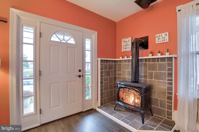 346 E Jackson St, New Holland, PA 17557 - photo 7