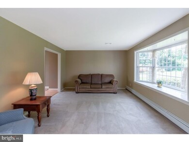 5649 Chestnut Hill Rd, Coopersburg, PA 18036 - photo 4