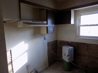 3709 E 68th St, Kansas City, MO 64132 - photo 6