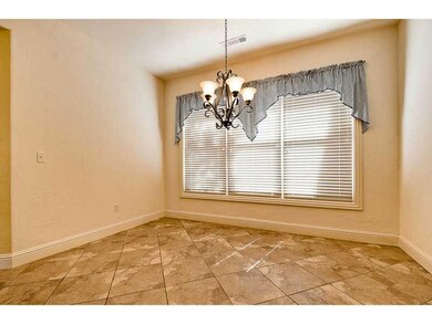 Kitchen. Eat in area