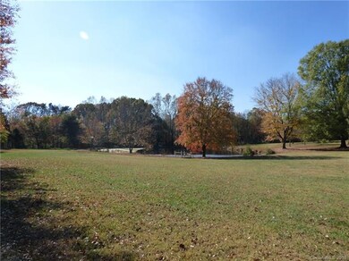 485 Crawford Rd, Statesville, NC 28625 - photo 2