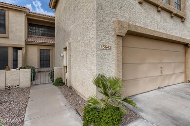 4-847737234-04 Exterior Front Entry