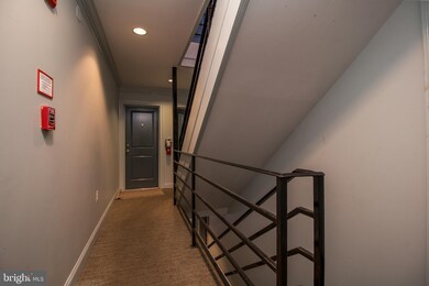739 Newton Place NW unit 203, Washington, DC 20010 - photo 4