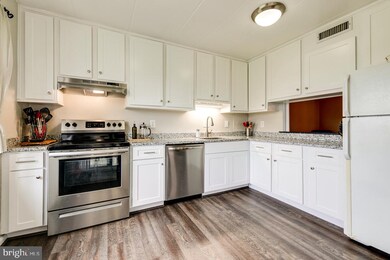 102 Roberts Ln unit 301, Alexandria, VA 22314 - photo 7