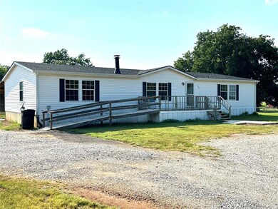 104 Castle Rock Ln, Shawnee, OK 74804 - photo 3