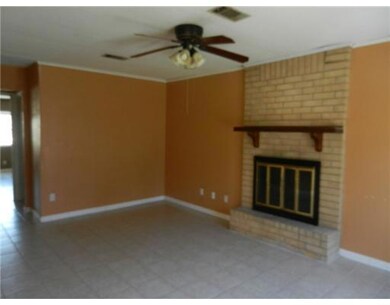 Den/Family/Great Room. Tile Floors and Wood Burnin