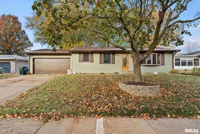 7 Rodeo Ct, Davenport, IA 52806 - photo 2