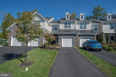 2092 Julia Dr, Conshohocken, PA 19428 - photo 2