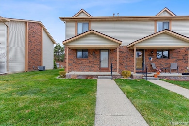 25983 New Forest Ct, Chesterfield, MI 48051 - photo 2