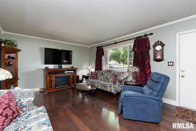 41 Parklane Cir, Bettendorf, IA 52722 - photo 4