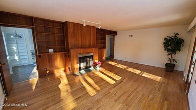 1054 Hickory Rd, Schenectady, NY 12309 - photo 7