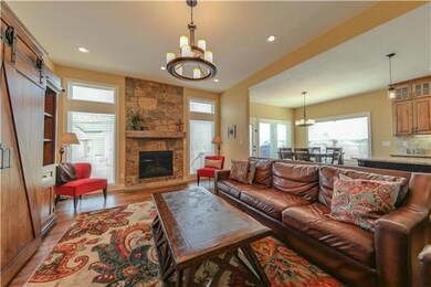 907 S Ash St, Raymore, MO 64083 - photo 4