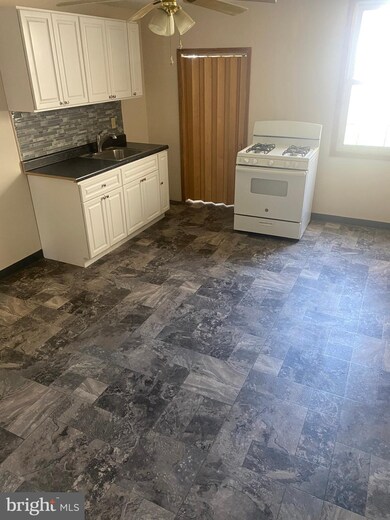 5014 Kutztown Rd, Temple, PA 19560 - photo 5