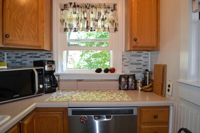 202 Flint St, Manchester, NH 03103 - photo 6