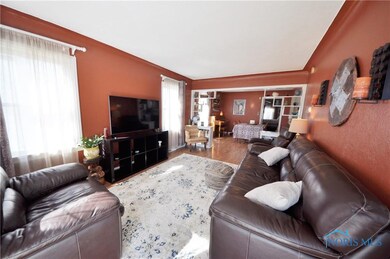 3643 Roanoke Rd, Toledo, OH 43613 - photo 4