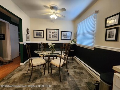 21B Medford - Dining Area