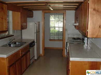 105 Elm Hill Ct, San Marcos, TX 78666 - photo 3