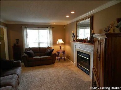 8714 Astrid Ave, Louisville, KY 40228 - photo 4