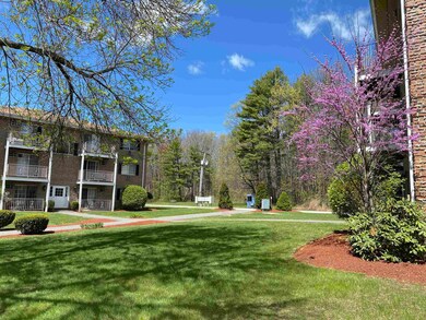 385 Huse Rd unit 37, Manchester, NH 03103 - photo 2