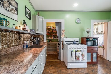 11 Crescent St, Millers Falls, MA 01349 - photo 5
