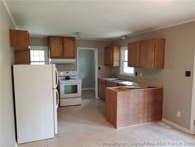 263 Brewster Dr, Fayetteville, NC 28303 - photo 3