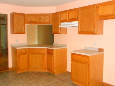 154 Kemadobi Cir W, Dingmans Ferry, PA 18328 - photo 5