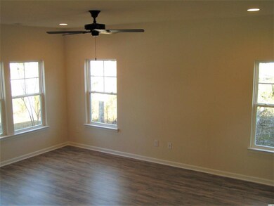 36 Leaflet Loop unit Lot 68 