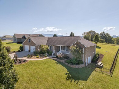 Hilda_P_Clubhouse-Drive-Aerial_002