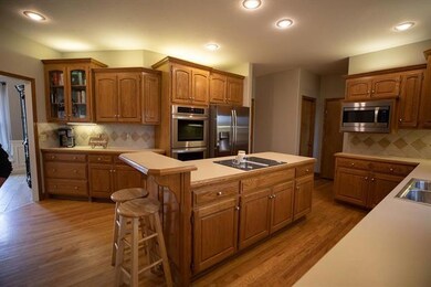 608 Horizon Pkwy, Raymore, MO 64083 - photo 7