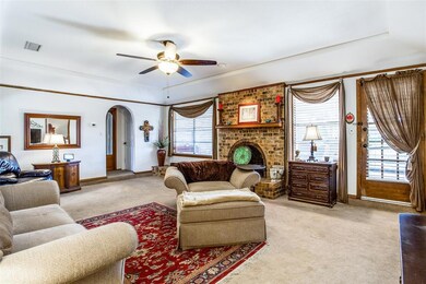 1212 Cumberland Dr, Bedford, TX 76022 - photo 6