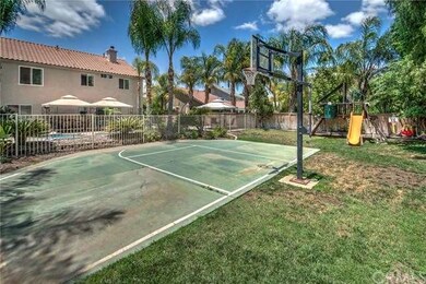 Half-court basketball and play structure in separa