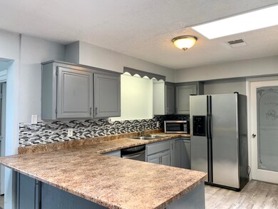 3018 N 39th Dr, Phoenix, AZ 85019 - photo 4