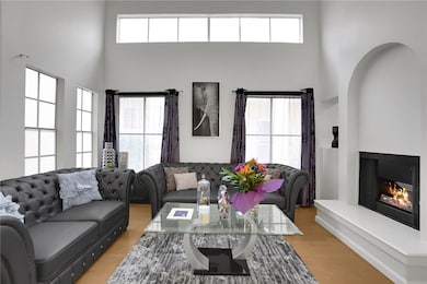 14031 Astoria St unit 102, Sylmar, CA 91342 - photo 6