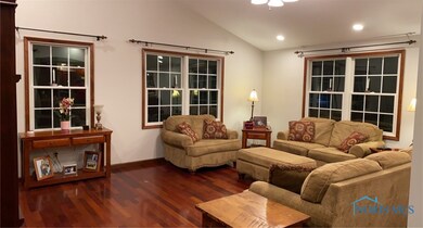 749 Riverside Dr, Woodville, OH 43469 - photo 5