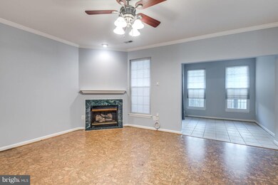 13067 Park Crescent Cir, Herndon, VA 20171 - photo 7