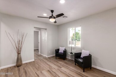 2028 N 29th Place, Phoenix, AZ 85008 - photo 6