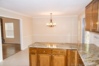 4012 S Narcissus Ave, Broken Arrow, OK 74011 - photo 5