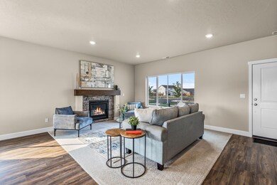 3559 NW 10th Place unit 11, Redmond, OR 97756 - photo 6