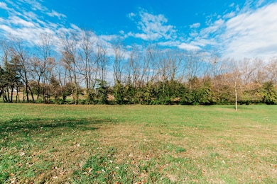 3981 Winchester Rd, Lexington, KY 40509 - photo 4