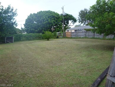 From gate towards north East corner of the back yard