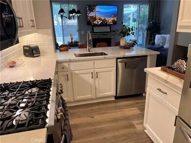 26502 Country Rd, Valencia, CA 91354 - photo 4