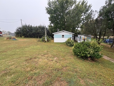 4 Oak Ridge Rd, Superior, NE 68978 - photo 3