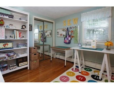 135 Woodside Ln, Arlington, MA 02474 - photo 7