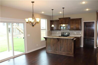 1513 SW 44th St, Lees Summit, MO 64082 - photo 4