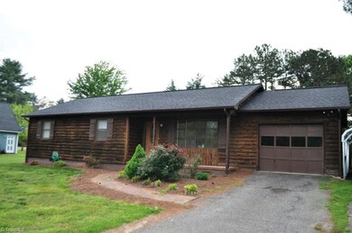 139 E Barkley Rd, Statesville, NC 28677 - photo 2