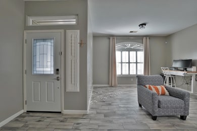 1894 W Tudor Ln Hanford 05 Entryway 1 Sm