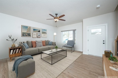 1431 Cardinal Ridge Dr, Newton, IA 50208 - photo 2